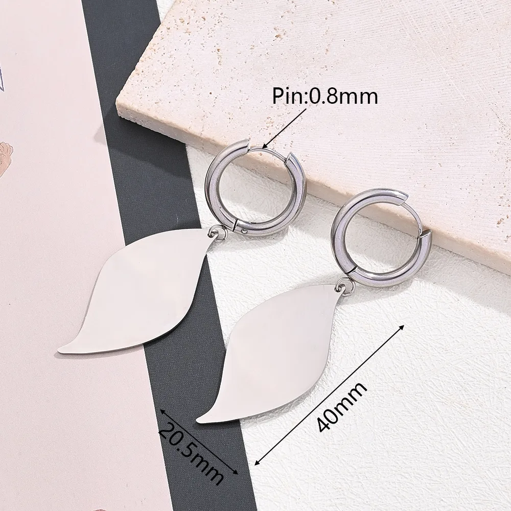 Best Seller In Europe And America 304 Stainless Steel Large Light Gold Geometric Figure Love Heart-Shaped Heart Shaped Fat Drop-Shaped Leaf-Shaped Symmetrical Quadrilateral Earrings Earrings display picture 5