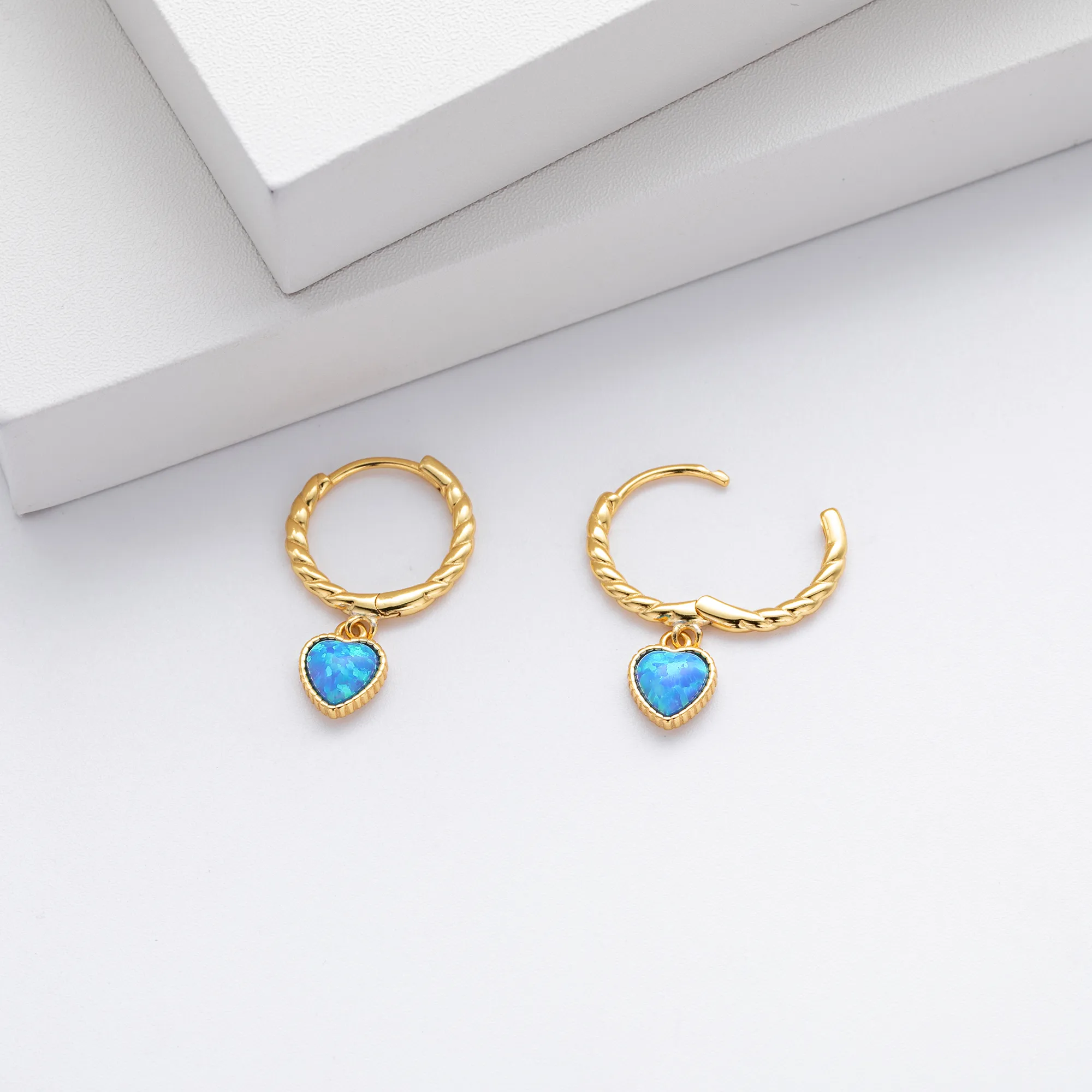 1 Pair 18K Gold Plated White Gold Plated Rhodium Plated 925 Sterling Silver Zircon Heart Shape Drop Earrings display picture 11