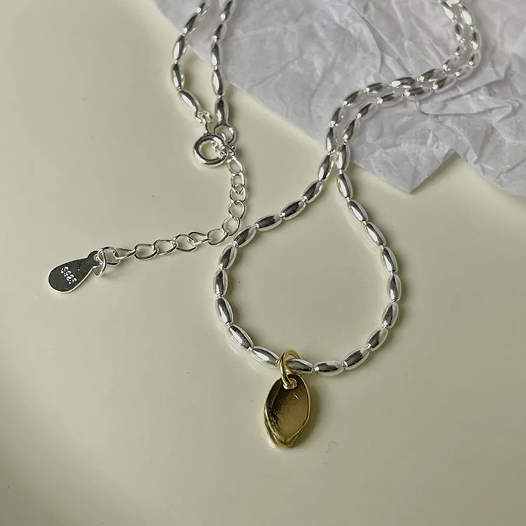 Gold And Silver Love Necklace Rice Olive Beads 925 Sterling Silver Niche Design Clavicle Chain Women's High-end Silver Ornaments display picture 24