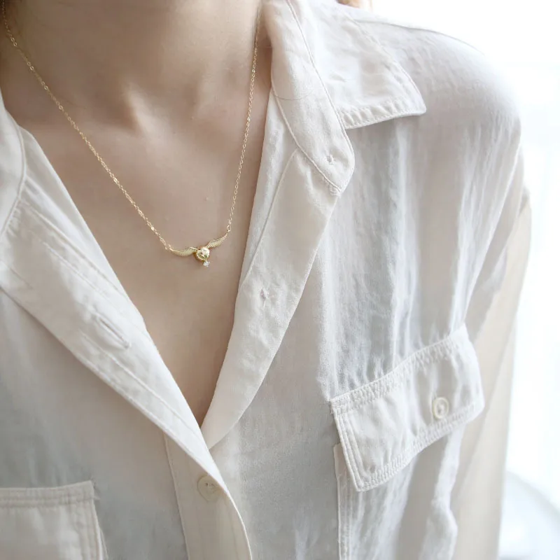 Harli Porter Snitch Necklace Female  Niche Design Sense Clavicle Chain Female  Valentine's Day Gift For Girls display picture 8