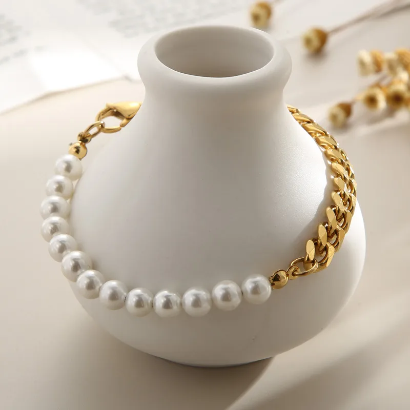 Card Wheel New Stitching Pearl Necklace Clavicle Chain Bracelet Chain Female Titanium Steel Niche Design Sense Two-piece Jewelry display picture 2