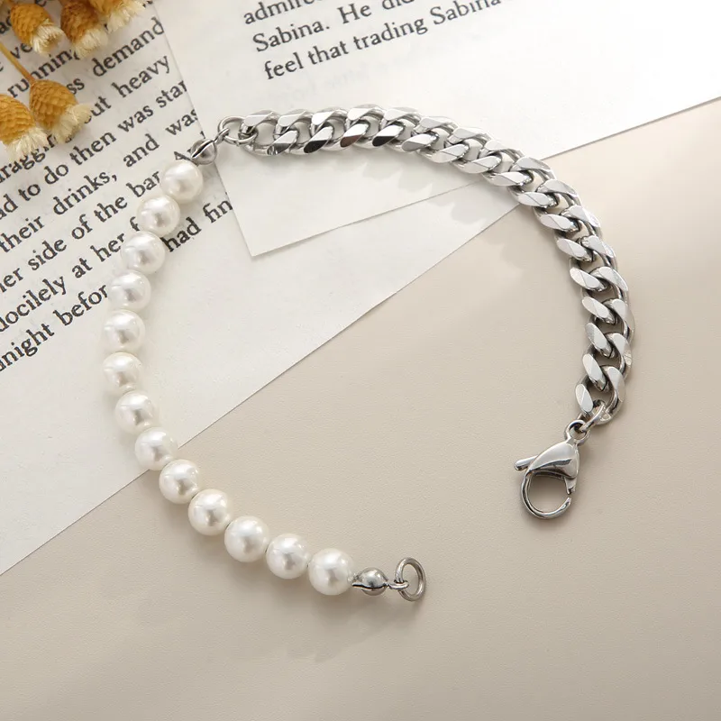 Card Wheel New Stitching Pearl Necklace Clavicle Chain Bracelet Chain Female Titanium Steel Niche Design Sense Two-piece Jewelry display picture 3