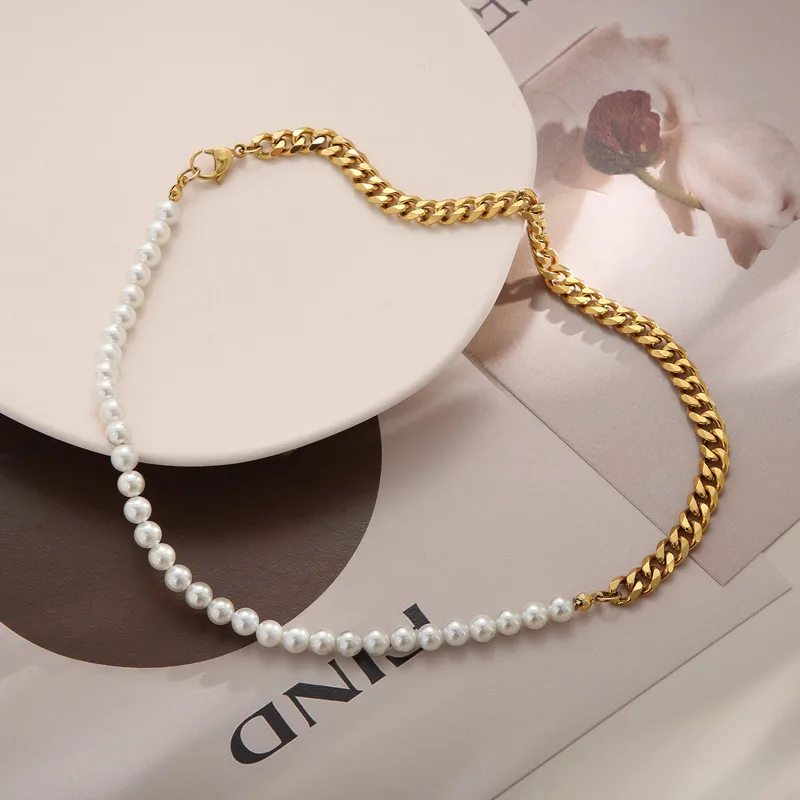 Card Wheel New Stitching Pearl Necklace Clavicle Chain Bracelet Chain Female Titanium Steel Niche Design Sense Two-piece Jewelry display picture 5