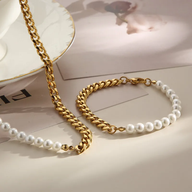 Card Wheel New Stitching Pearl Necklace Clavicle Chain Bracelet Chain Female Titanium Steel Niche Design Sense Two-piece Jewelry display picture 10