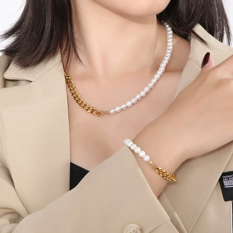 Card Wheel New Stitching Pearl Necklace Clavicle Chain Bracelet Chain Female Titanium Steel Niche Design Sense Two-piece Jewelry display picture 13