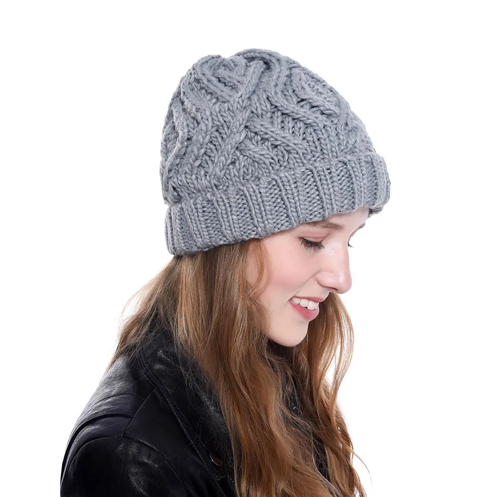 Explosions Diamond Square Soft Coarse Wool Knitted Hat Women's Hat Fashion Autumn And Winter Wool Hat display picture 4