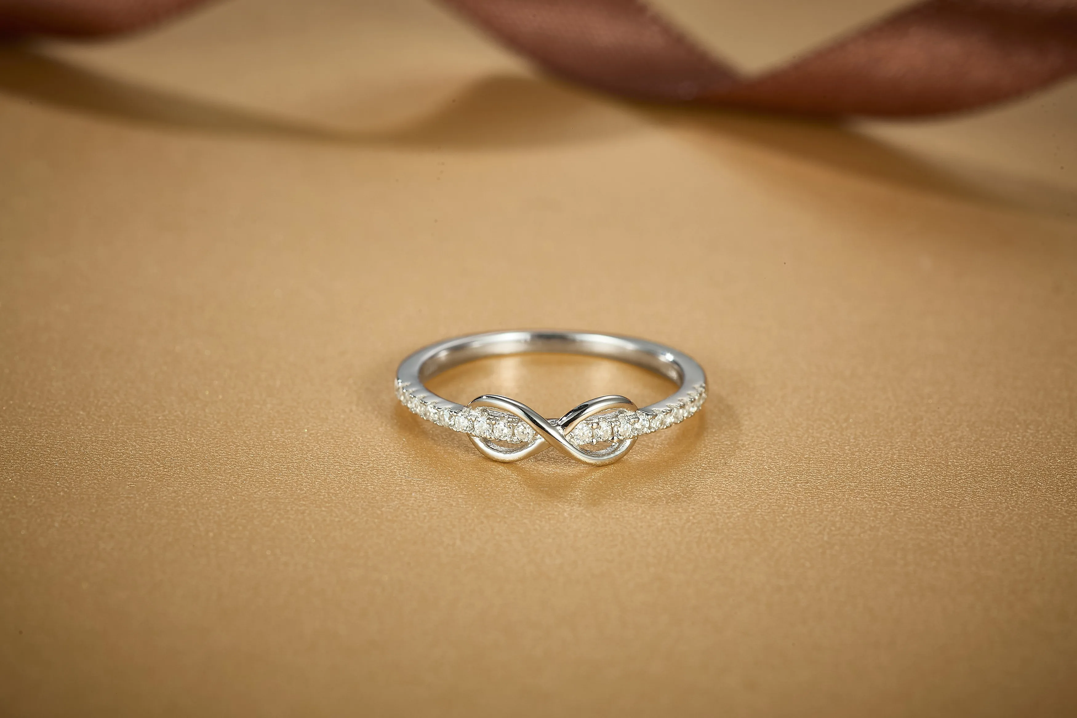 New Design Moissanite Ring Pinky For Men 14 Gold Wedding Set Band Engagement Round Diamond With Low Price display picture 4