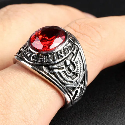 Europe And The United States  Stainless Steel Stall Jewelry American Soldiers Retro Titanium Steel Eagle Red Green Blue Black Gem Ring Men display picture 5