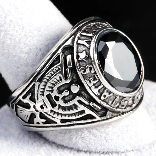 Europe And The United States  Stainless Steel Stall Jewelry American Soldiers Retro Titanium Steel Eagle Red Green Blue Black Gem Ring Men display picture 14