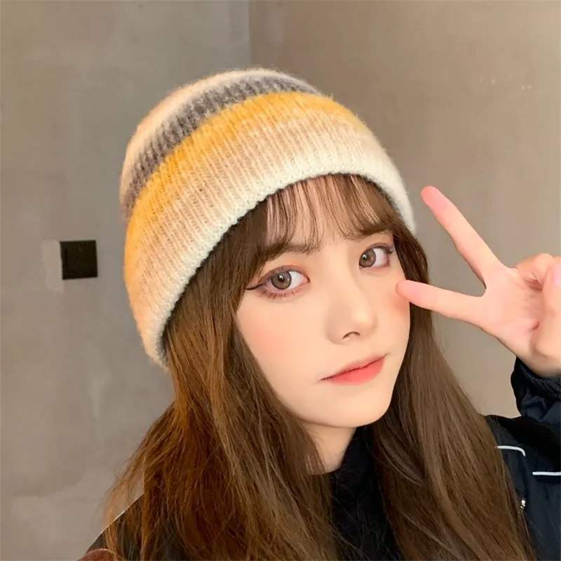 New Rainbow Thickened Tie-Dye Hat  Korean Autumn And Winter Gradual Color Wool Hat Women's Warm Ear Protection Cold Hat For Women display picture 5
