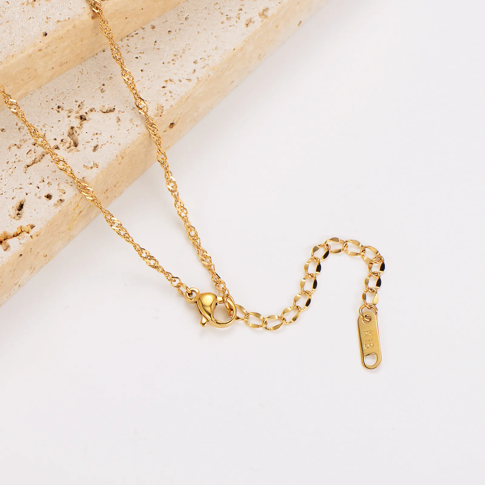Wholesale Jewelry Casual Simple Style Classic Style Heart Shape 304 Stainless Steel 18K Gold Plated Pendant Necklace display picture 5