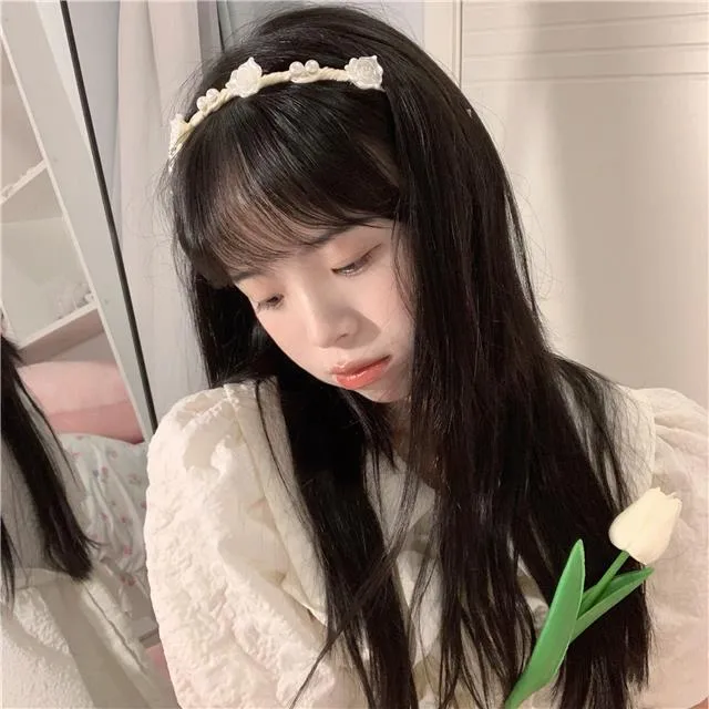 Rose Pearl Headband Summer French Retro High-end Sense Hair Clip Headwear Niche Design Pressure Hair High Cranial Top Hair Accessories display picture 13