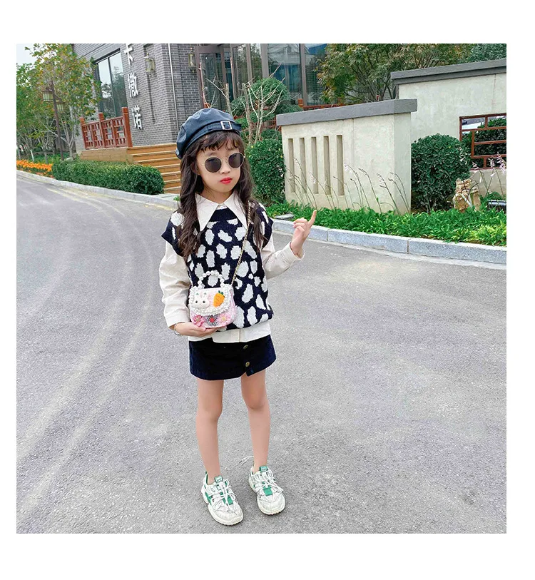 Fashion Children's Bag Cute Flower Baby Girl Coin Purse Cotton Linen Cartoon Bunny Children's Crossbody Bag display picture 7