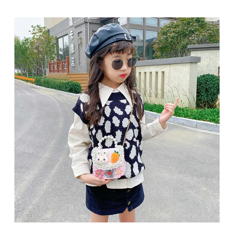 Fashion Children's Bag Cute Flower Baby Girl Coin Purse Cotton Linen Cartoon Bunny Children's Crossbody Bag display picture 8
