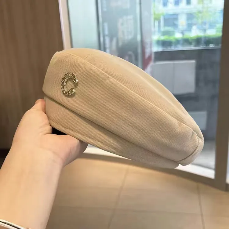 Love Beret Love 2025 Women Autumn And Winter New Woolen Hat Big Head Circumference Face Small display picture 2