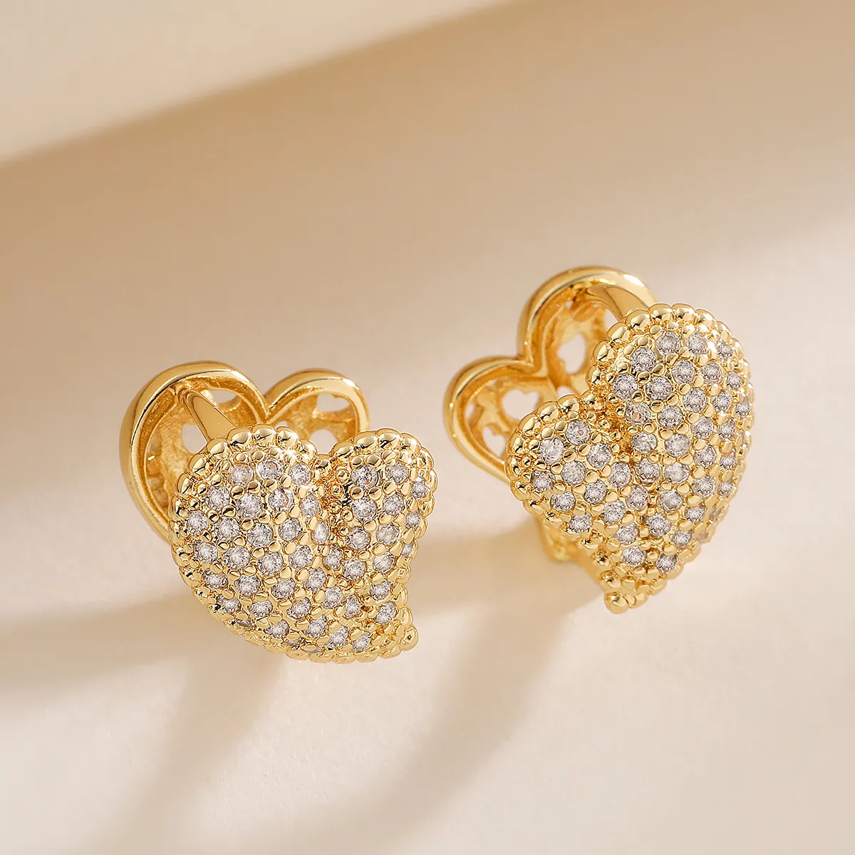 1 Pair Simple Style Heart Shape Copper Zircon Earrings display picture 5