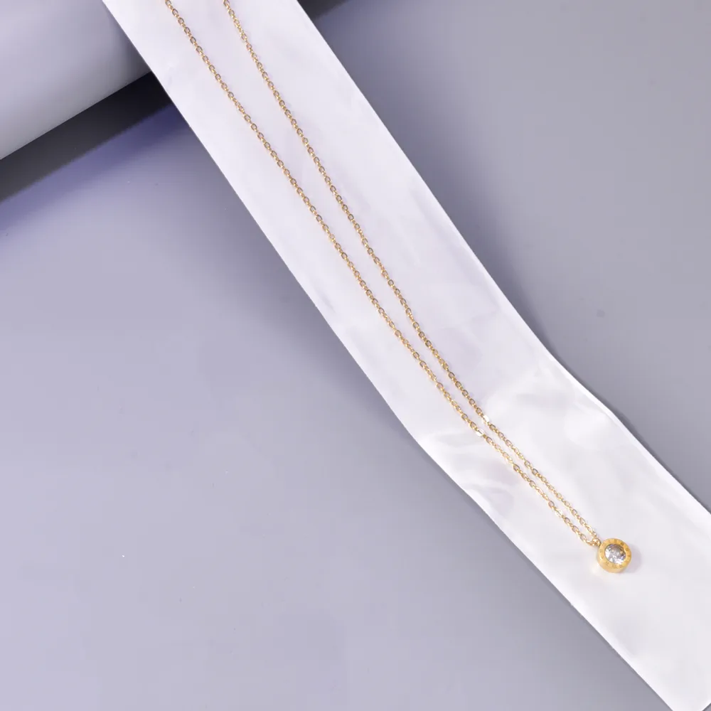 Simple Style Round 304 Stainless Steel Inlay Zircon 18K Gold Plated Women's Pendant Necklace display picture 1