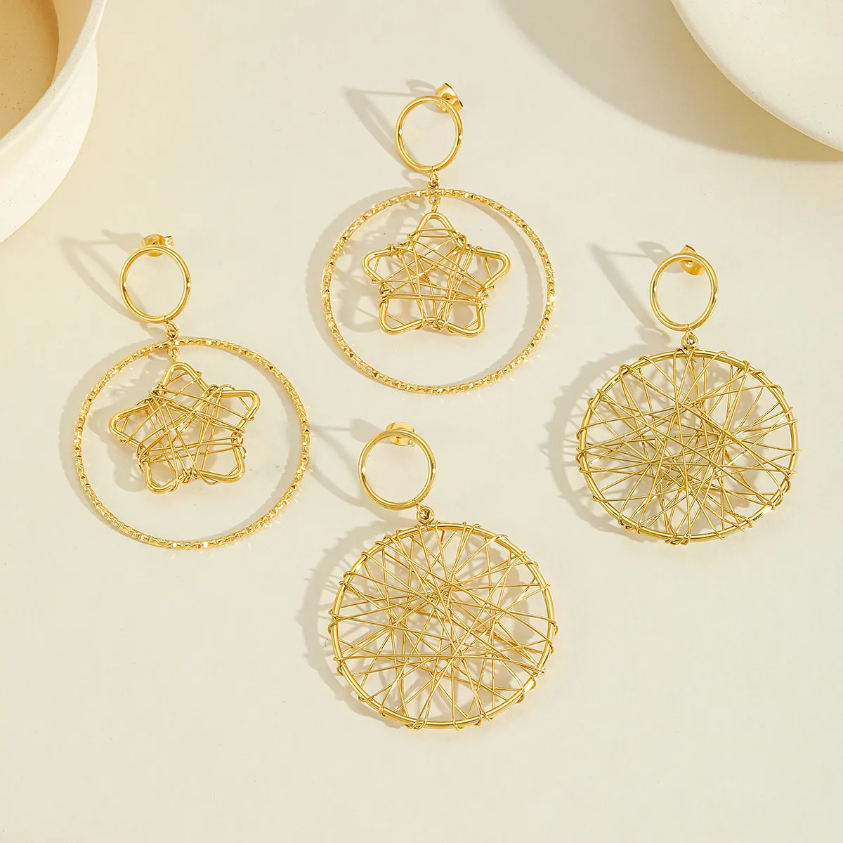 1 Pair Casual Exaggerated Artistic Irregular Pentagram Round Hollow Out 304 Stainless Steel 18K Gold Plated Drop Earrings display picture 2