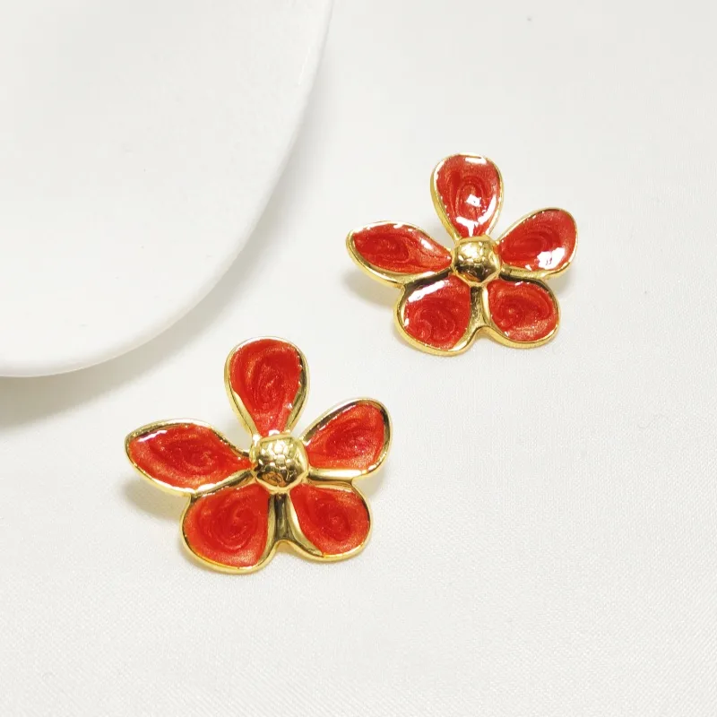 1 Pair Elegant Classic Style Flower Enamel 304 Stainless Steel 18K Gold Plated Ear Studs display picture 7