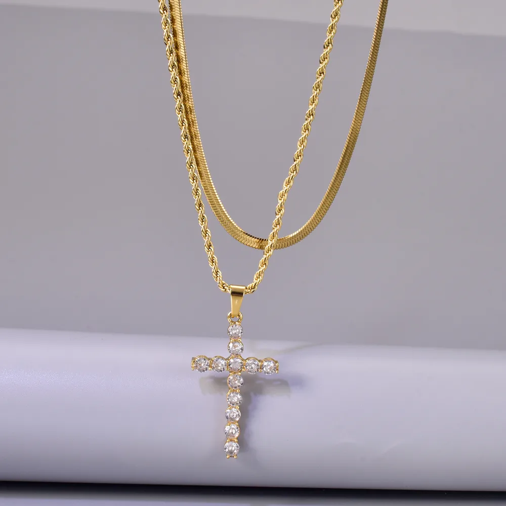 Simple Style Round 304 Stainless Steel Inlay Zircon 18K Gold Plated Women's Pendant Necklace display picture 4