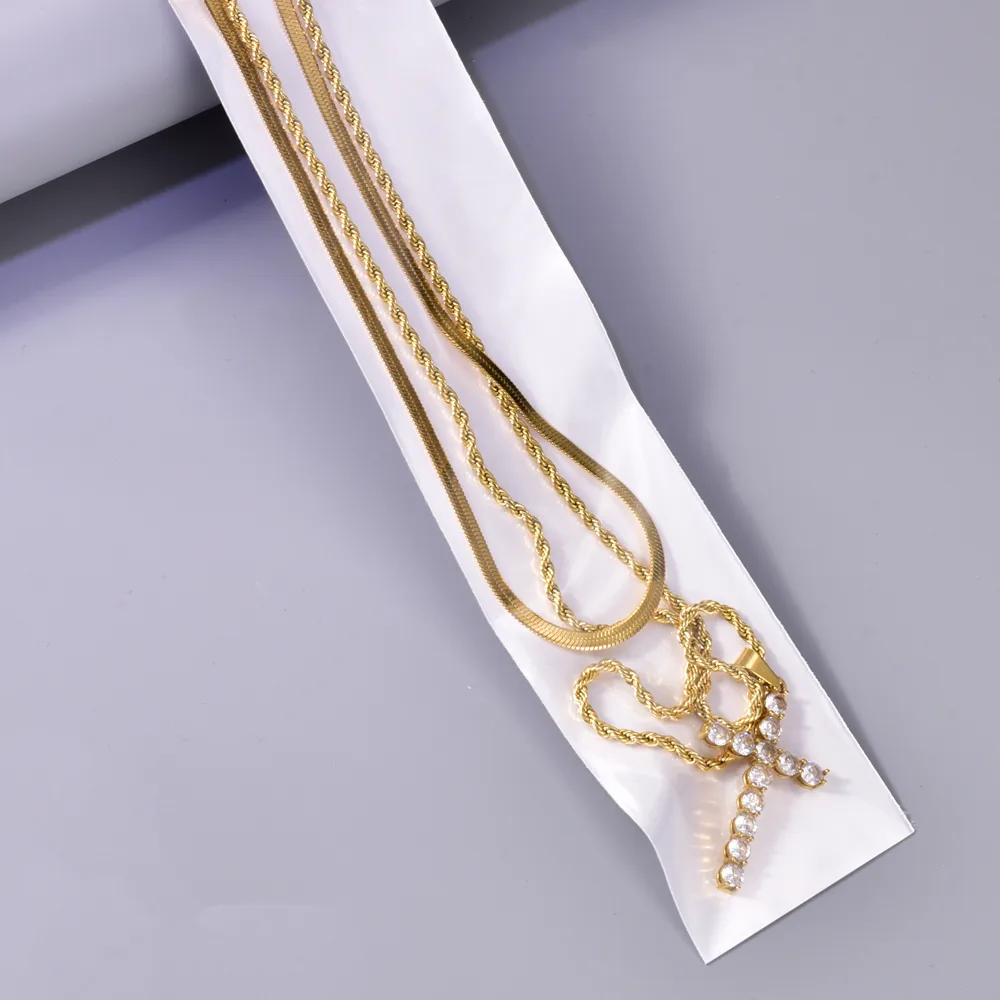 Simple Style Round 304 Stainless Steel Inlay Zircon 18K Gold Plated Women's Pendant Necklace display picture 1