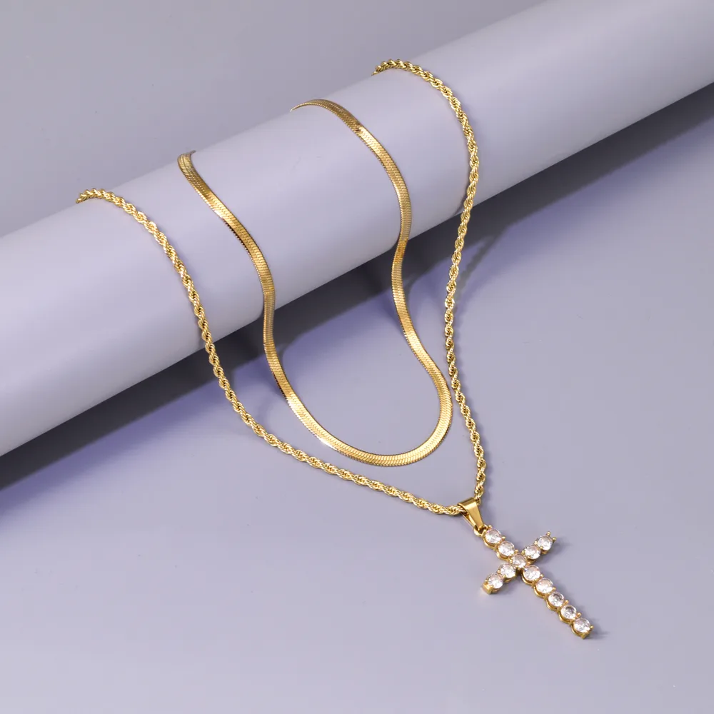 Simple Style Round 304 Stainless Steel Inlay Zircon 18K Gold Plated Women's Pendant Necklace display picture 6