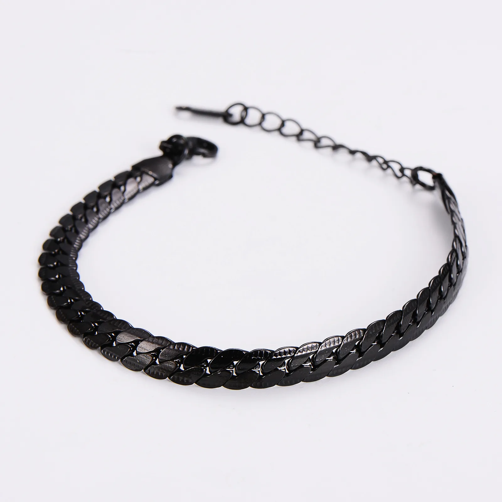 Simple Style Classic Style Solid Color 304 Stainless Steel Women's Bracelets display picture 4
