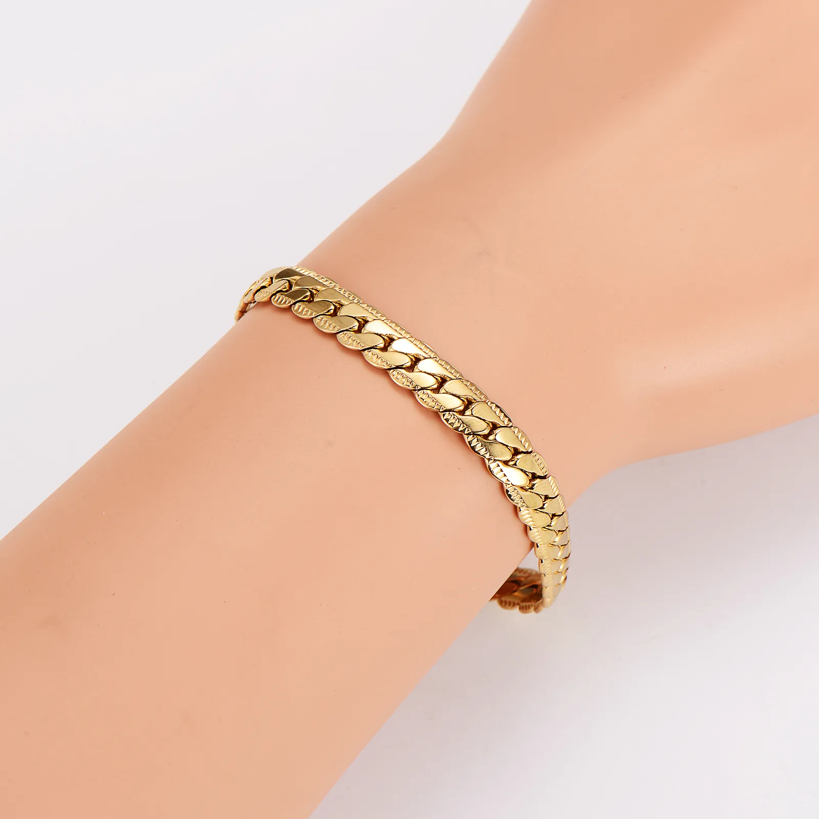 Simple Style Classic Style Solid Color 304 Stainless Steel Women's Bracelets display picture 7