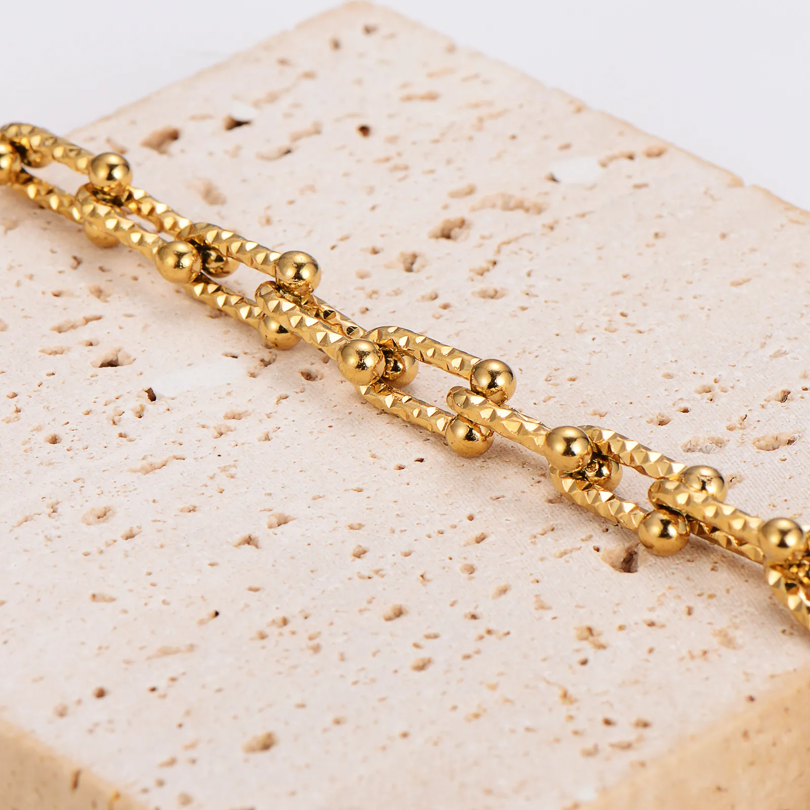 Simple Style Classic Style Geometric Solid Color 304 Stainless Steel Women's Bracelets display picture 5