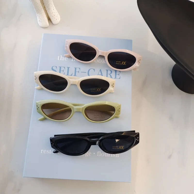Casual Vacation Solid Color Pc Resin Cat Eye Full Frame Glasses display picture 4