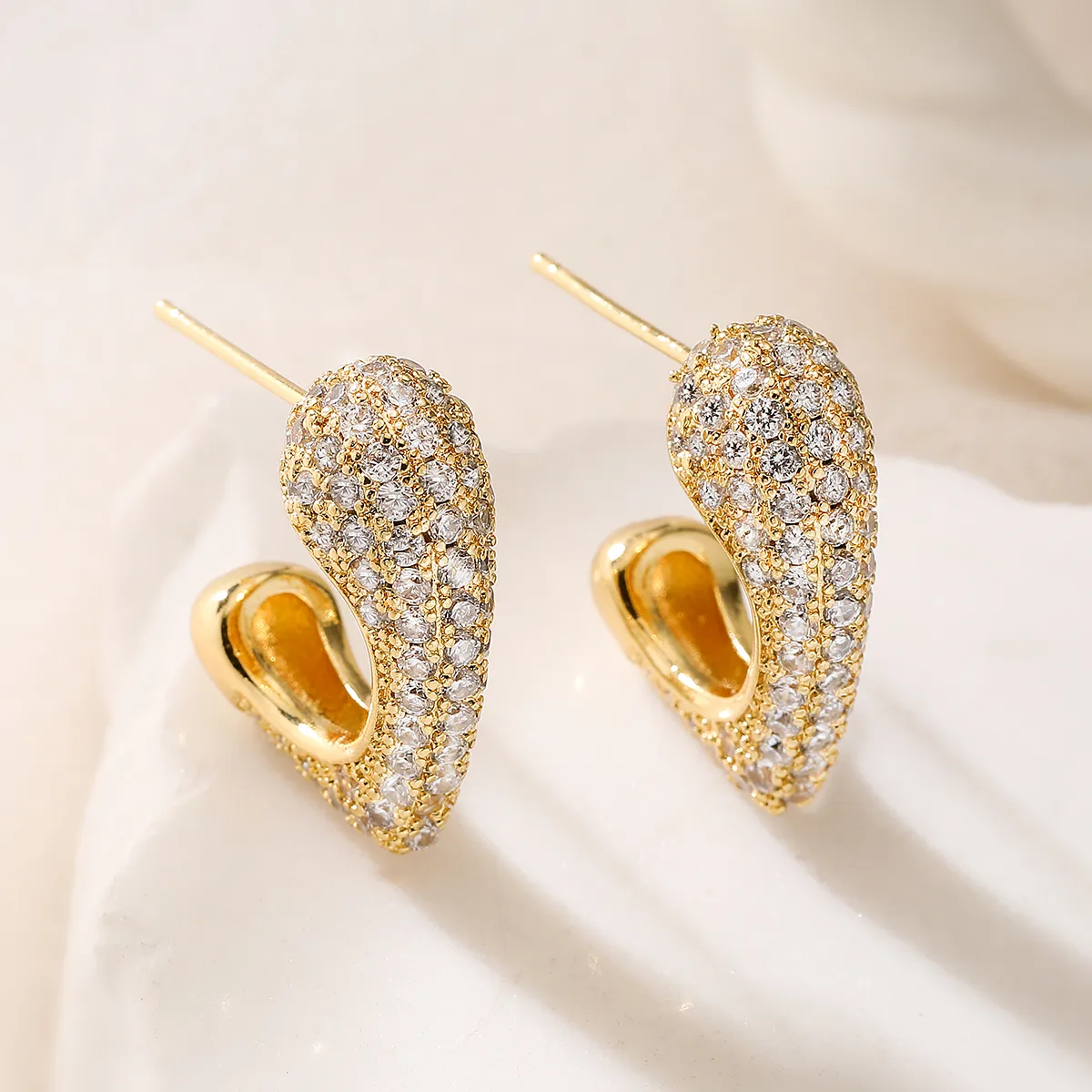 1 Pair Retro Simple Style Geometric Copper Ear Studs display picture 4