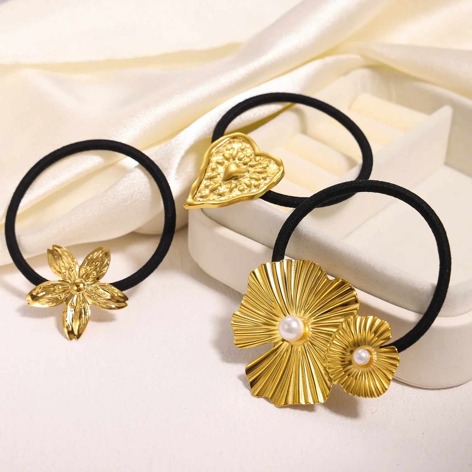 Women's Sweet IG Style Heart Shape Flower 304 Stainless Steel Inlay Pearl Hair Tie display picture 5