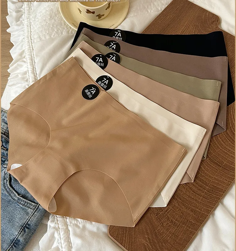 Solid Color Quick Dry Mid Waist Panties display picture 1