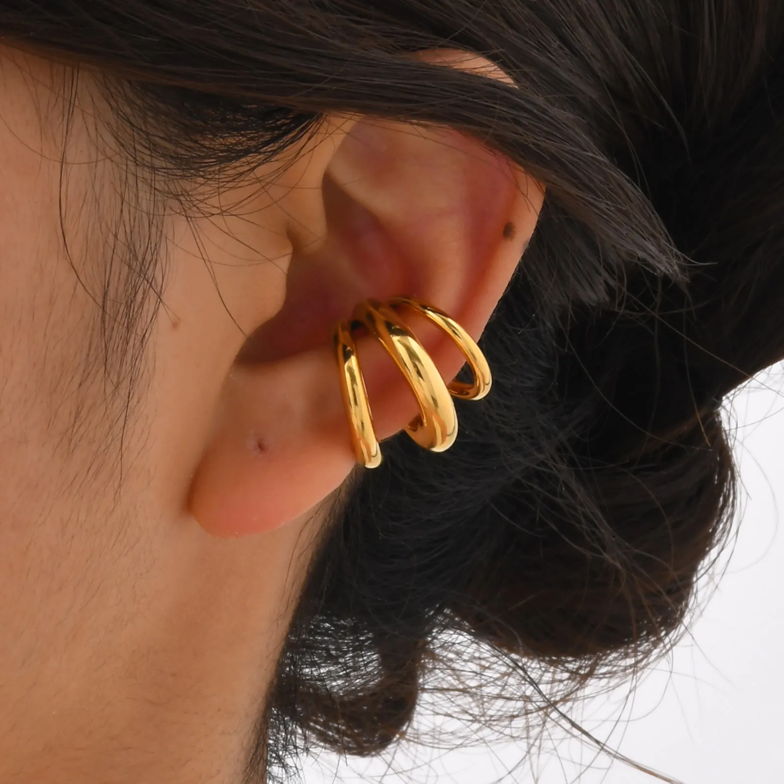 1 Piece Hip-Hop Semicircle Plating 201 Stainless Steel 18K Gold Plated Cartilage Earrings display picture 9