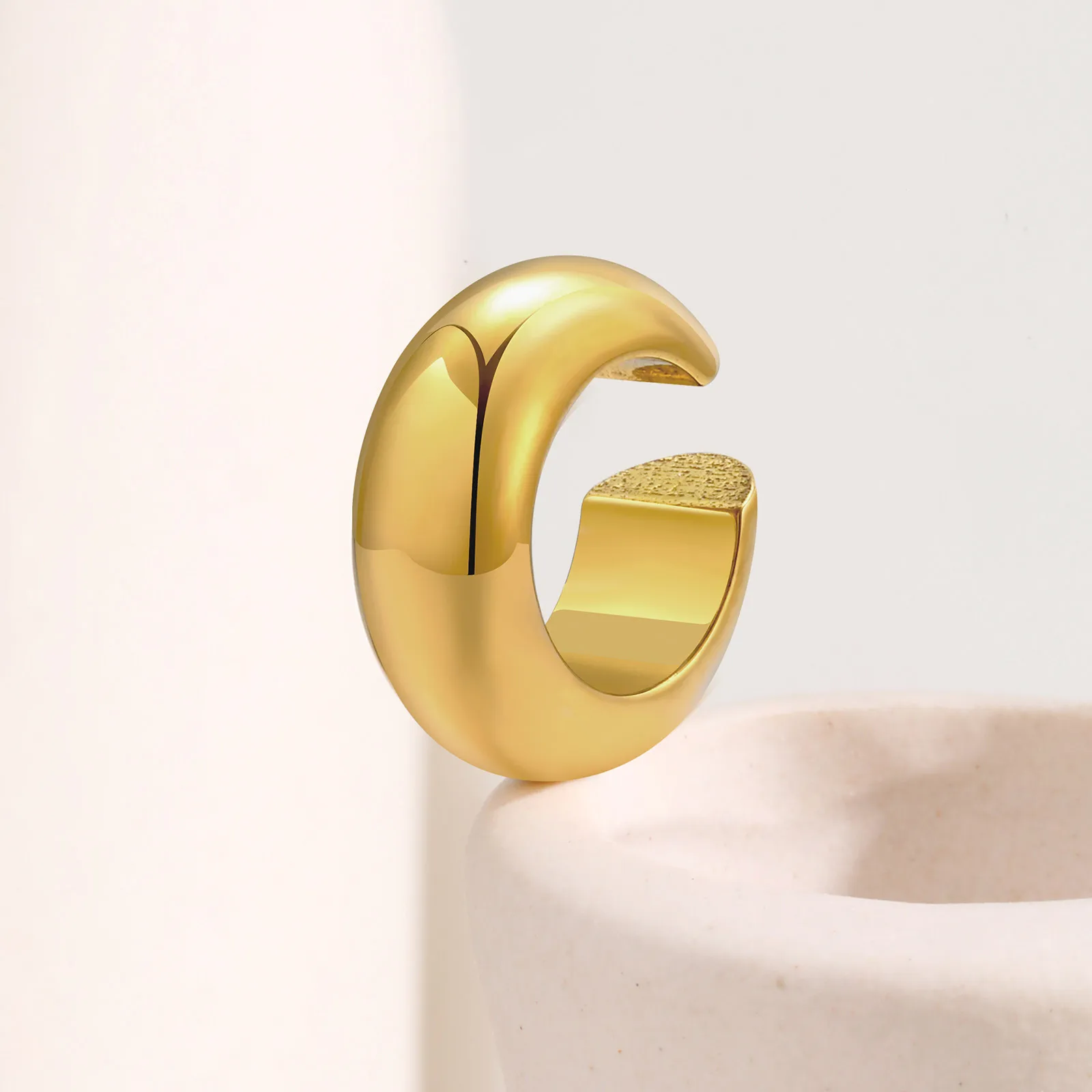1 Piece Hip-Hop Semicircle Plating 201 Stainless Steel 18K Gold Plated Cartilage Earrings display picture 4