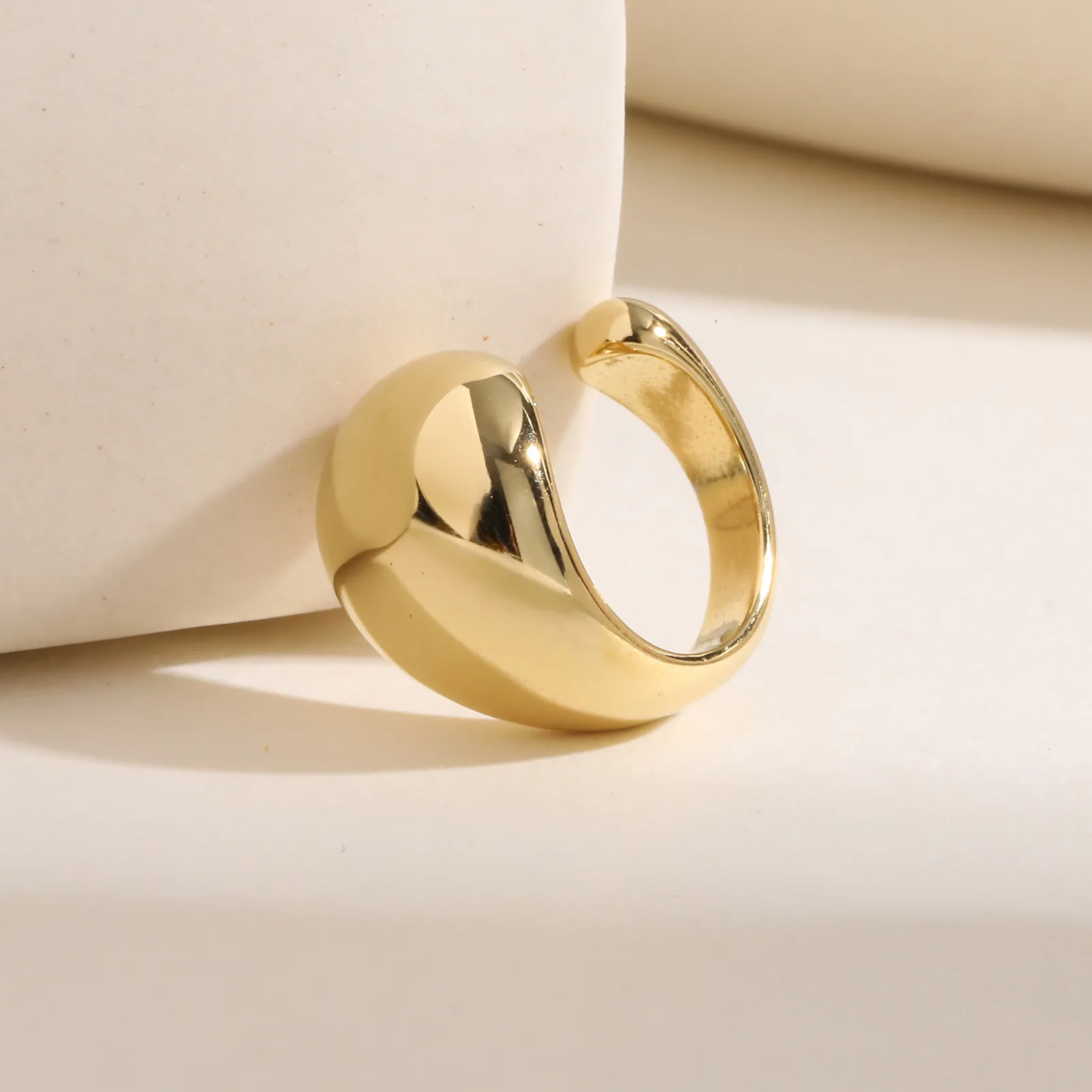 1 Piece Hip-Hop Semicircle Plating 201 Stainless Steel 18K Gold Plated Cartilage Earrings display picture 14