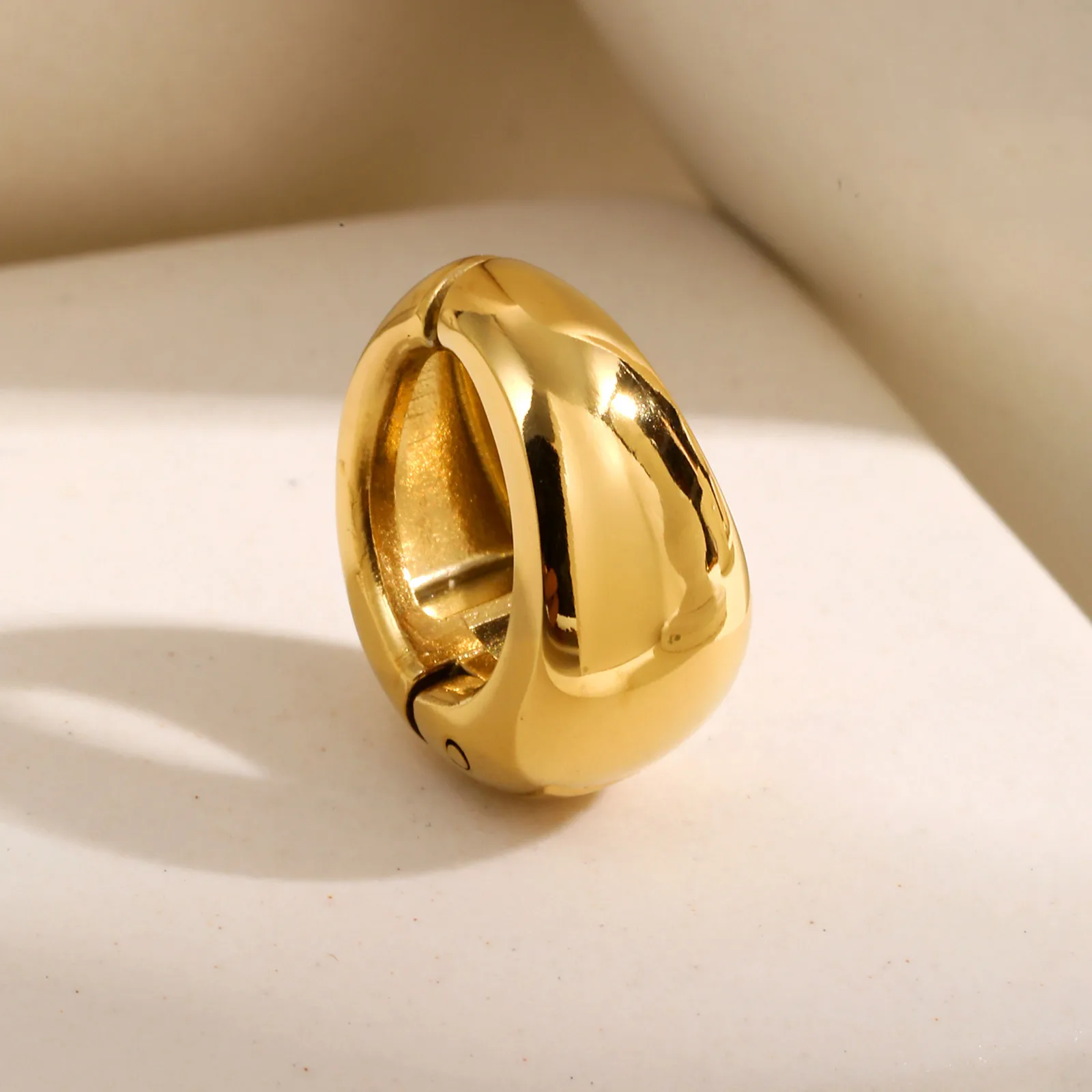 1 Piece Hip-Hop Semicircle Plating 201 Stainless Steel 18K Gold Plated Cartilage Earrings display picture 16