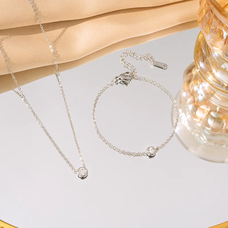 Elegant Glam Luxurious Round 304 Stainless Steel Plating 18K Gold Plated Women's Bracelets Necklace display picture 3