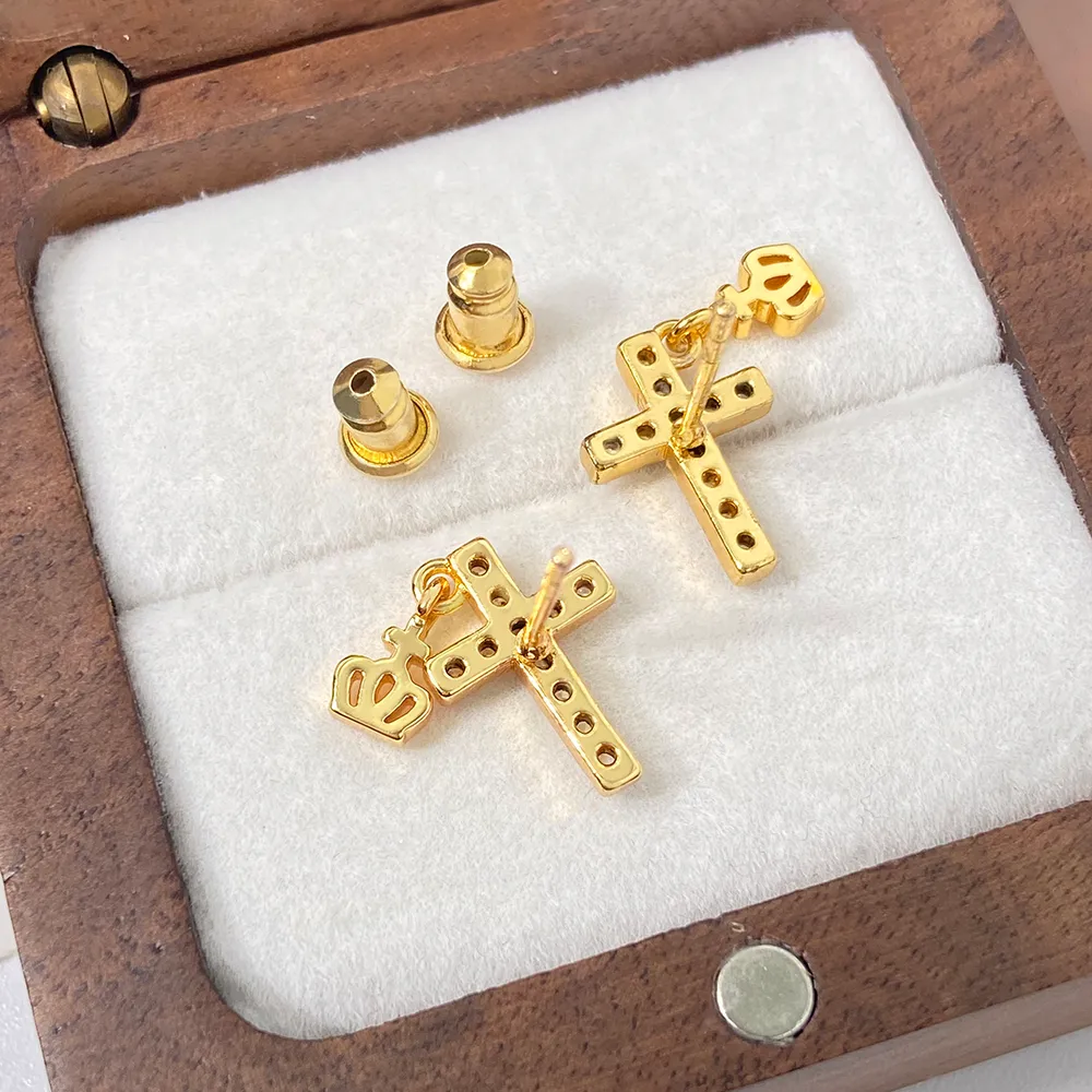 1 Pair Modern Style Cross Crown Plating Inlay Copper Zircon Drop Earrings display picture 1