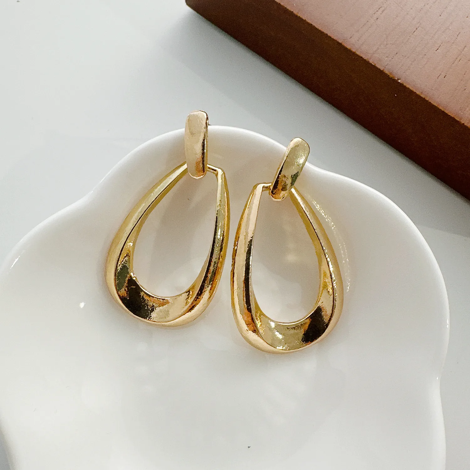 1 Pair Simple Style Classic Style Geometric Plating Alloy Drop Earrings display picture 5