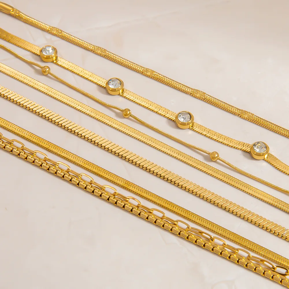 Elegant Solid Color 304 Stainless Steel Women's Bracelets display picture 7