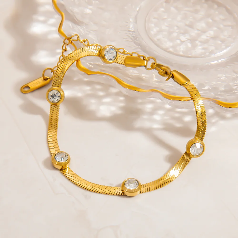 Elegant Solid Color 304 Stainless Steel Women's Bracelets display picture 9