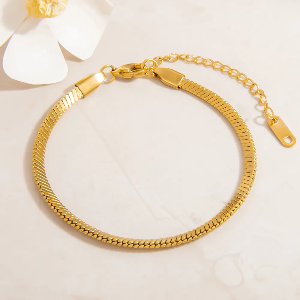Elegant Solid Color 304 Stainless Steel Women's Bracelets display picture 11