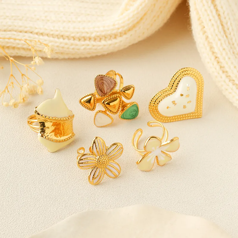 Casual Elegant Triangle Heart Shape Flower 304 Stainless Steel Enamel Plating 14K Gold Plated Women's Open Rings display picture 2