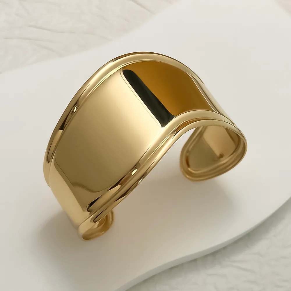 Casual Exaggerated Oversized C Shape 304 Stainless Steel 18K Gold Plated None Bangle In Bulk display picture 2