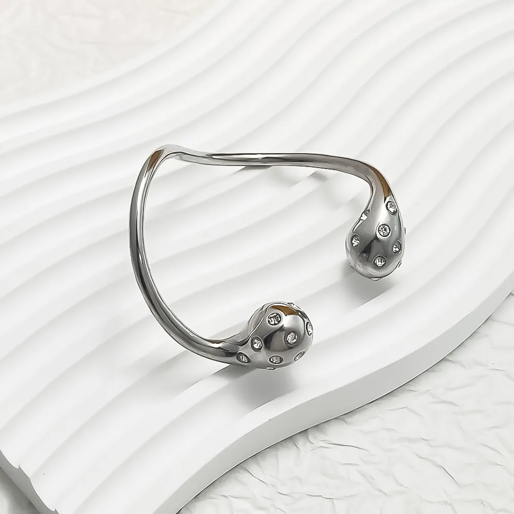 Casual Exaggerated Novelty C Shape 304 Stainless Steel 18K Gold Plated Zircon None Bangle In Bulk display picture 1