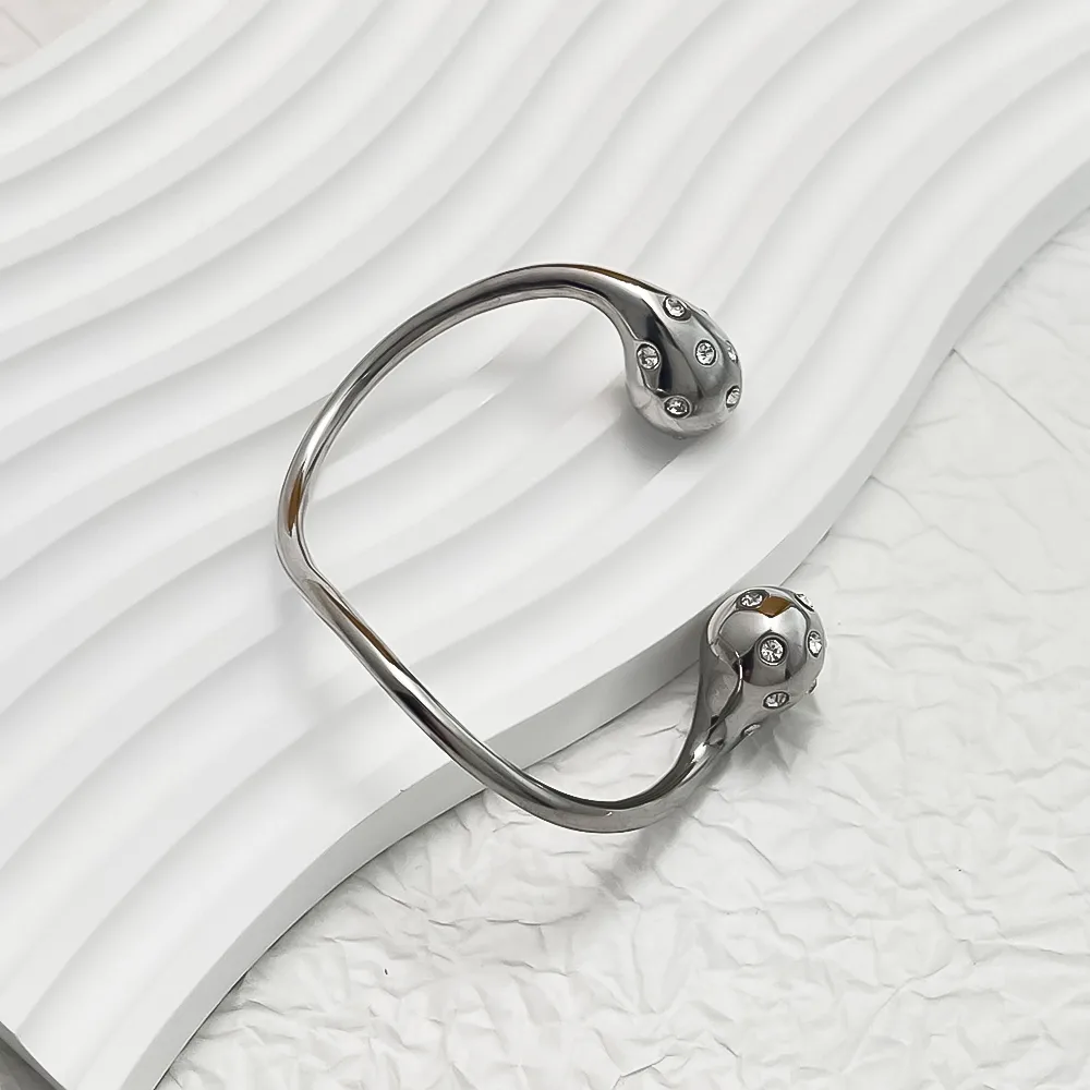 Casual Exaggerated Novelty C Shape 304 Stainless Steel 18K Gold Plated Zircon None Bangle In Bulk display picture 5