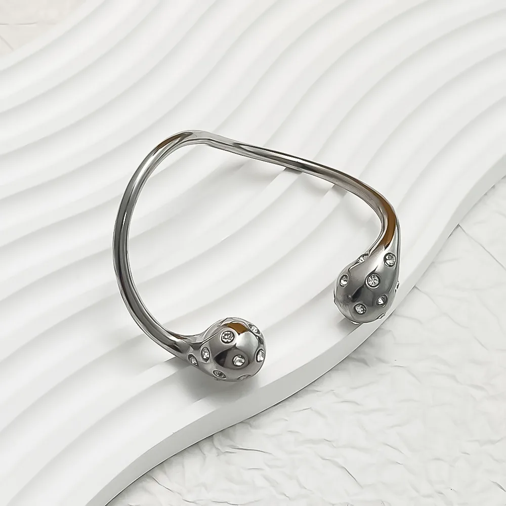 Casual Exaggerated Novelty C Shape 304 Stainless Steel 18K Gold Plated Zircon None Bangle In Bulk display picture 11