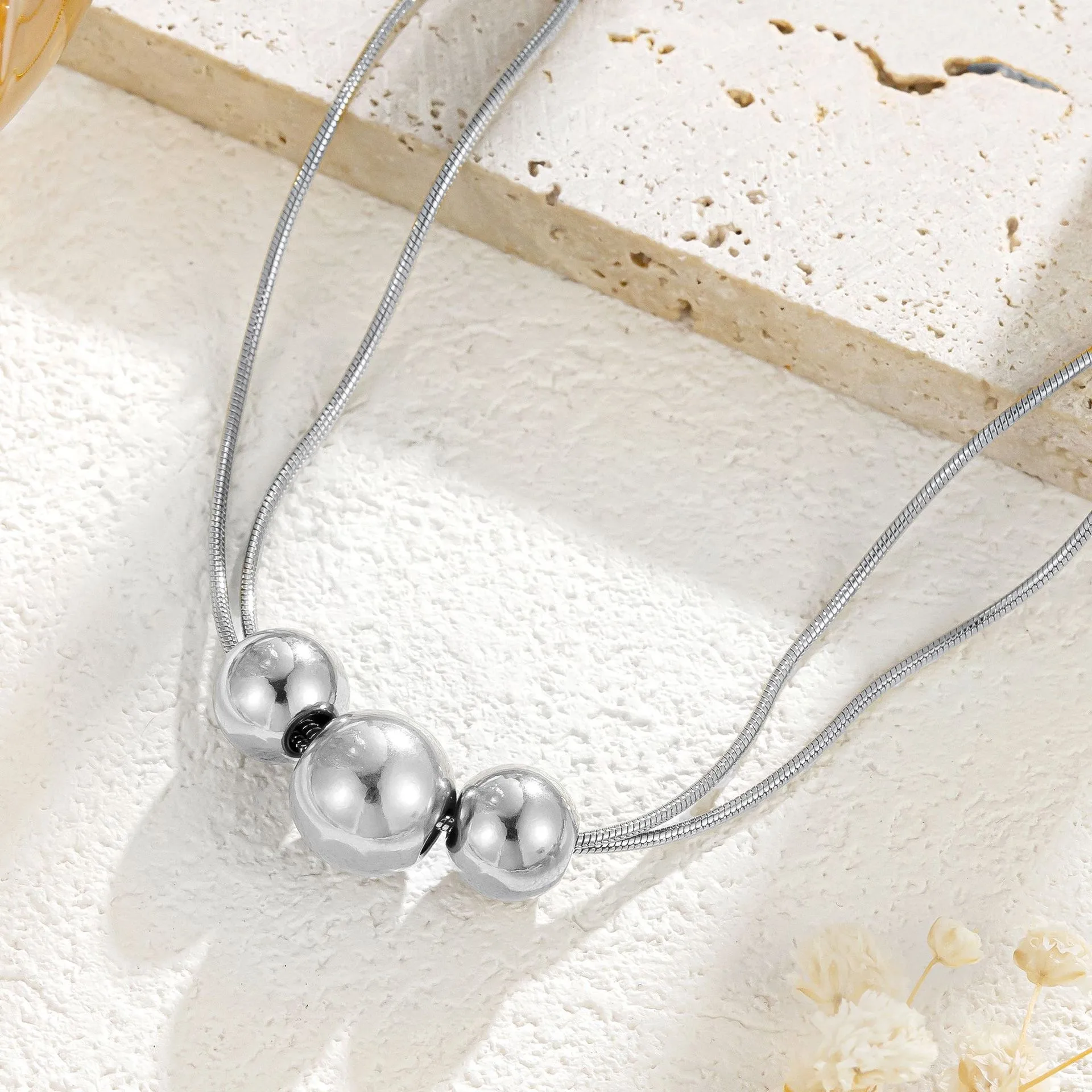 Modern Style Simple Style Geometric Ball Titanium Steel 18K Gold Plated Women's Double Layer Necklaces Pendant Necklace display picture 3