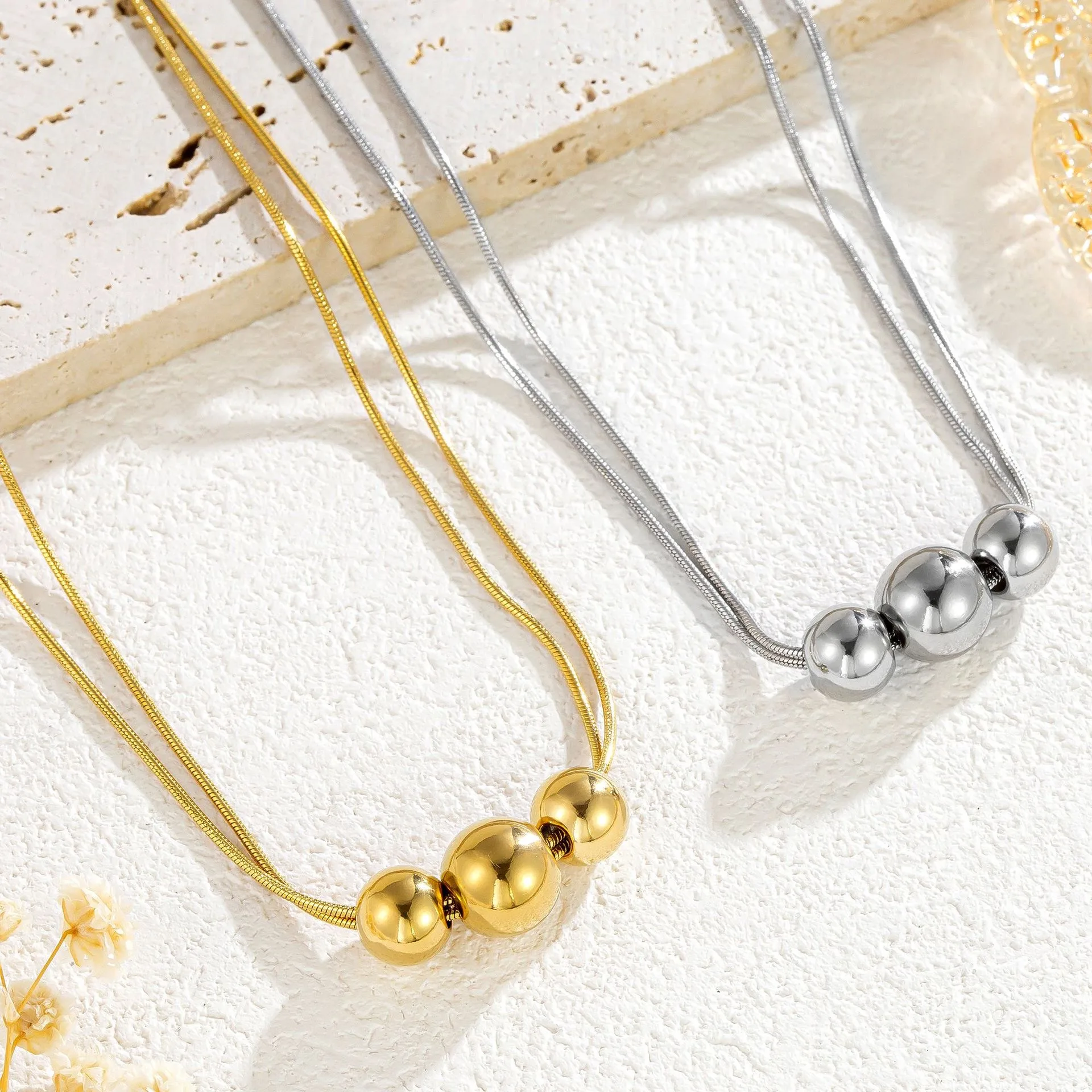 Modern Style Simple Style Geometric Ball Titanium Steel 18K Gold Plated Women's Double Layer Necklaces Pendant Necklace display picture 1